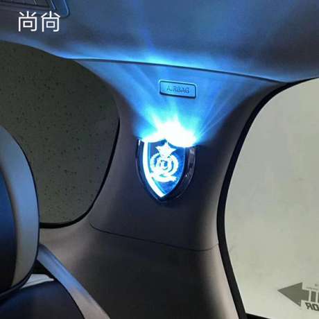中国 汽车装饰件 柱灯配件商务车房车